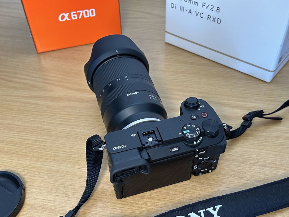 Sony a6700 + Tamron 17-70mm F/2.8 Como nova!