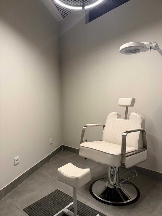 Aluga-se Sala para Esteticista