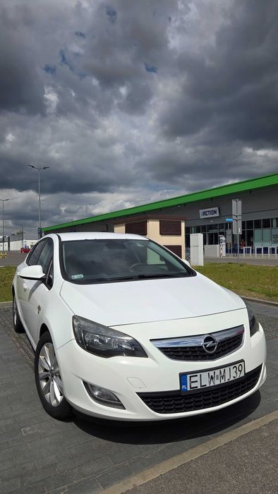 Opel Astra J 2012r