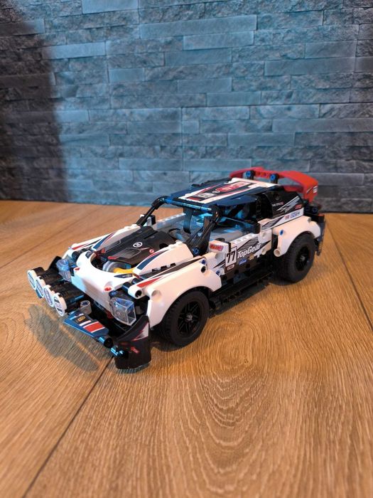 LEGO Technic 42109 sterowane przez aplikację.