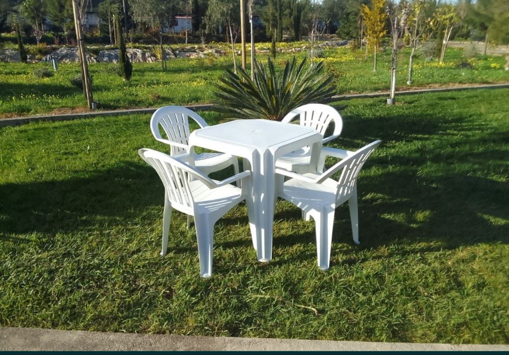 Aluguer Mesas e Cadeiras para festas
