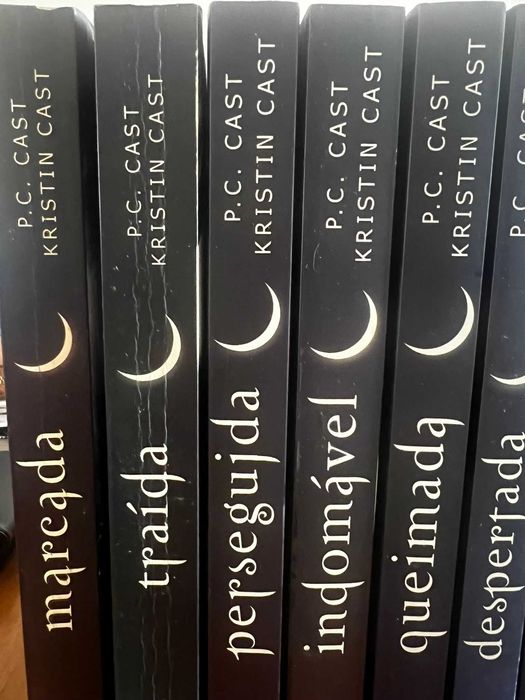 Livros Saga Casa da Noite