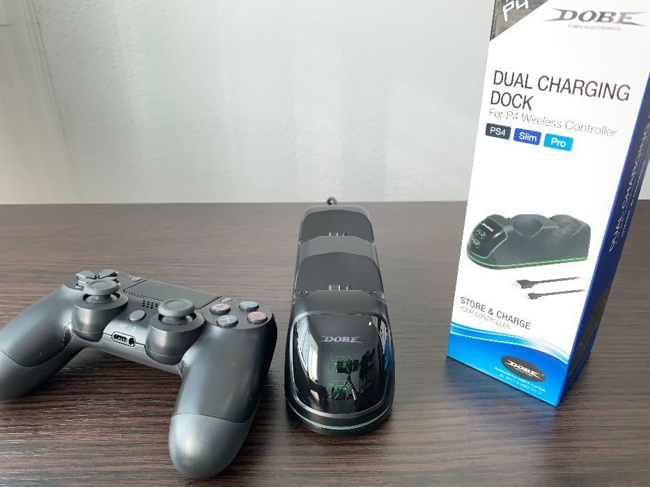 Зарядна Док станція для DualShock 4/Зарядка геймпад PlayStation PS4
