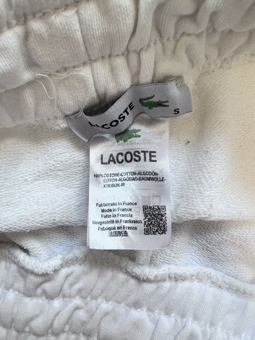 Продам белые шорты Lacoste s