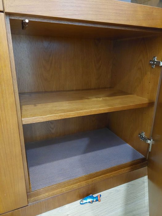 Móvel Louceiro em madeira maciça estilo Antarte