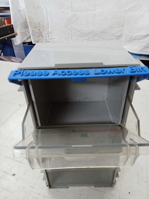 Vendo caixas organizadoras de stock da TWIN BIN