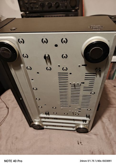 Technics amplituner.