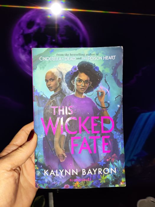 Книги англійською. "This wicked fate" by Kalynn Bayron