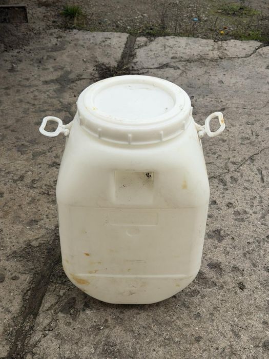 Бочка пластиковая бочка 60л Каменское, канистра пластиковая 20-25 л