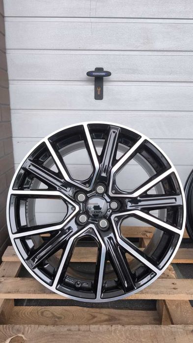 Felgi aluminiowe Audi Vw Mercedes Skoda  19" 5x112 (OL759F)