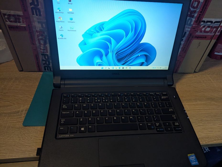 Laptop DELL i3 4gen USB 3.1  HDMI GTA 5 warsztat nauka bateria nowa  paragon zakupu windows 11.pl nagrywarka dvd przenośna gratis