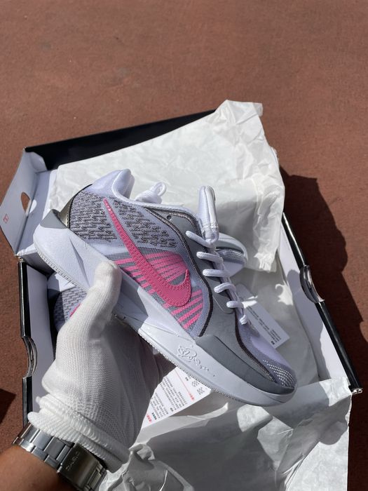 Баскетбольні кросівкі Оригінал sabrina 2 flowers 39 розмір