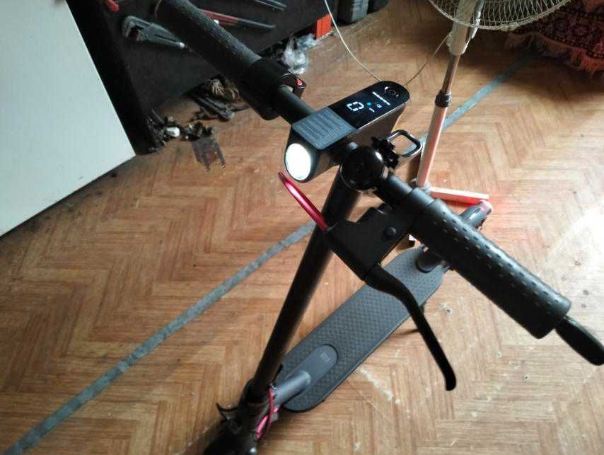 Електросамокат Xiaomi Pro 2