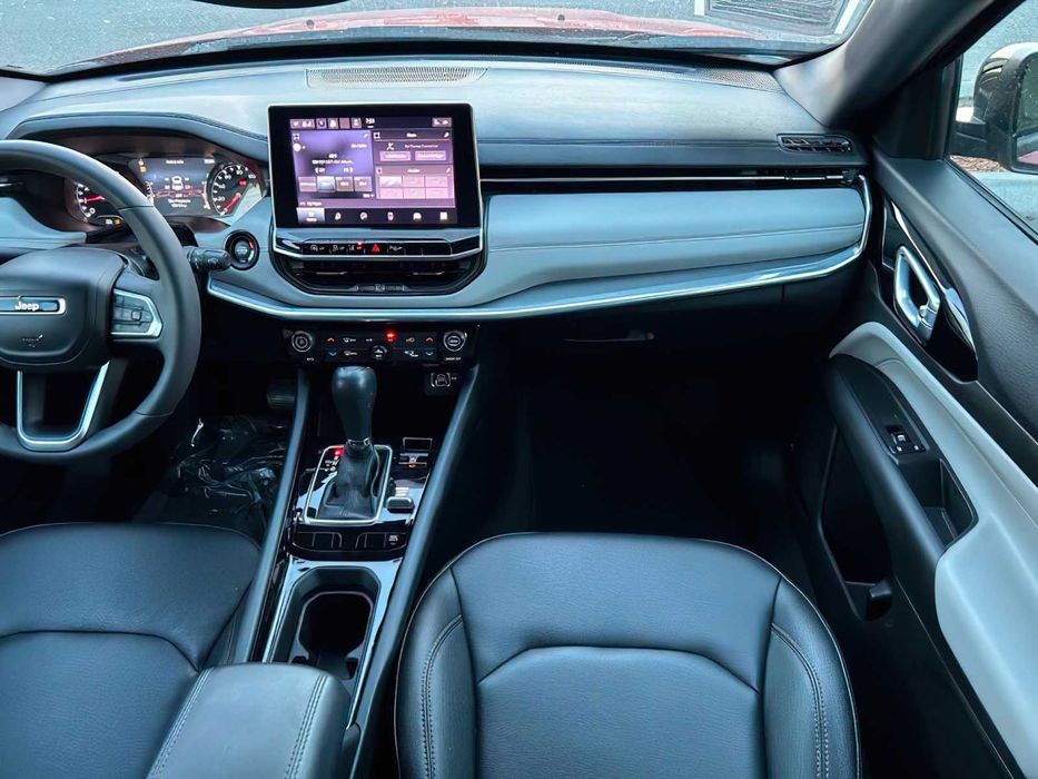 Jeep Compass      2023