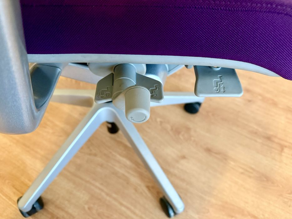 Krzesło fotel biurowy Haworth Zody stan idealny