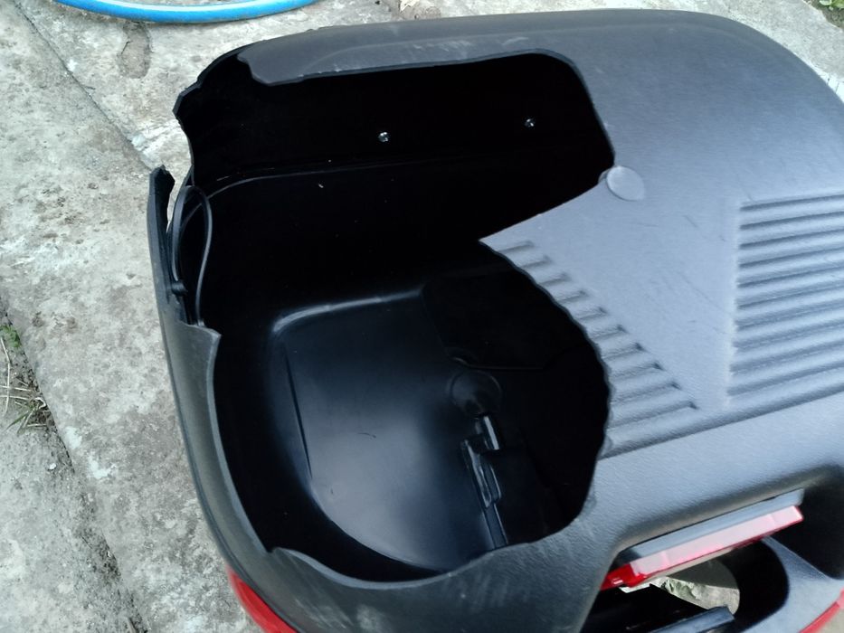 Продам кофр на запчастини.