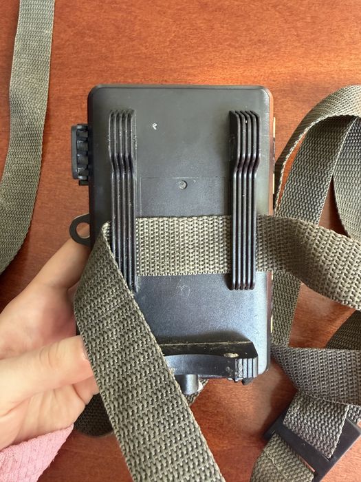 Fotopułapka REDLEAF RF06 z kompletem akumulatorów i karta pamięci 32gb