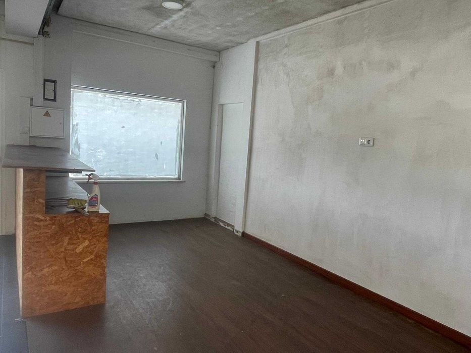 Armazém / Espaço comercial