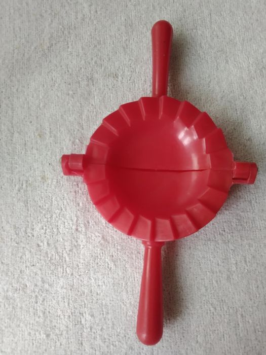 Forma do pierogów nowa