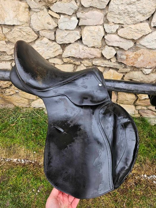 Siodło wszechstronne 17,5 " średnio szerokie ( M)