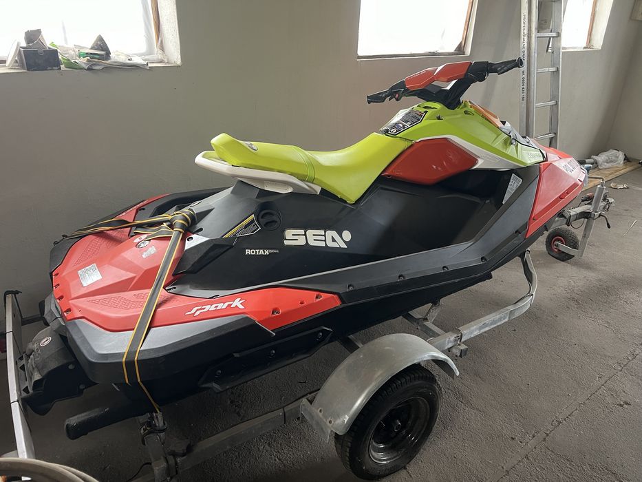 skuter wodny sea doo 2022 rok 48h przyczebka w zestawie zarejstowany swiezo  po serwisie