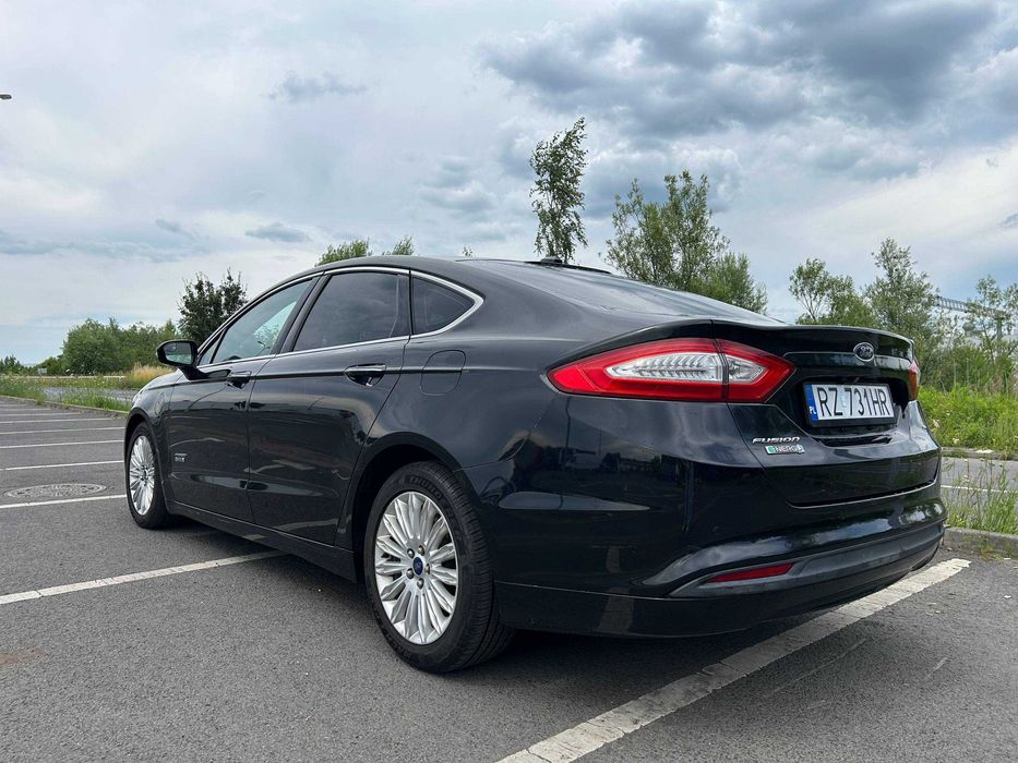 Ford Fusion Energi Plug-in Hybrid 2015