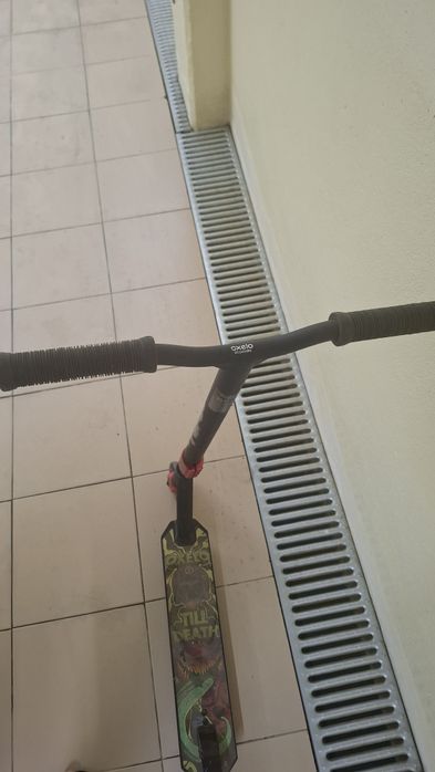 Trotinete Freestyle Oxelo MF1.8+ "Till Death" – Bom Estado