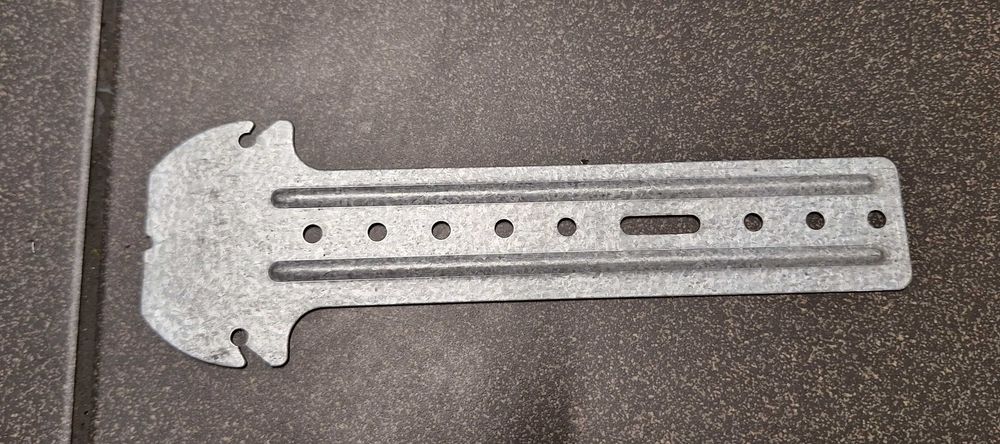 Akcesoria do montażu profili zabudowa poddasze wieszak łącznik 200 szt