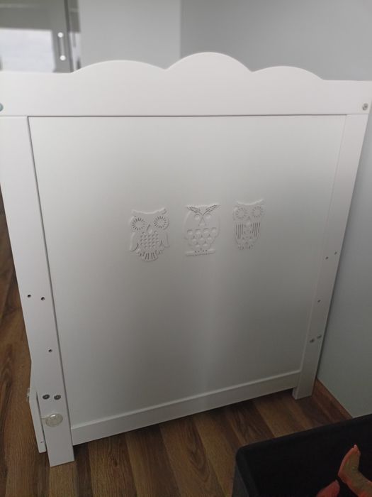 Łóżeczko dziecięce białe