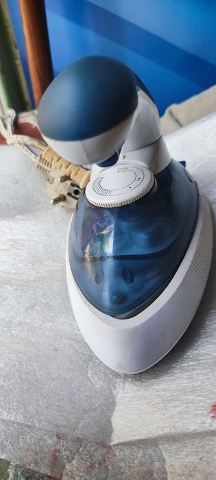 Дорожный утюг отпариватель Clatronic D B 3108