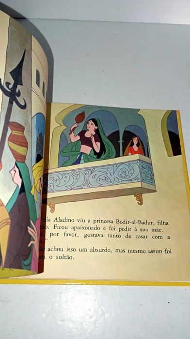 Aladino e a Lanterna Mágica/ O Boneco Pão-de-Mel