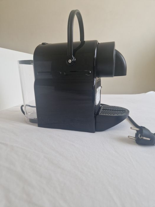 Nespresso De'Longhi Inissia EN80.B – Excelente estado