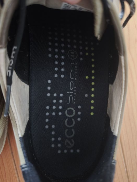 Sapatos Ecco - 44