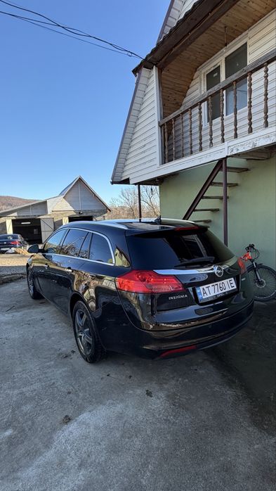 Opel Insigniya 2011р 2.0 Дизель Автомат