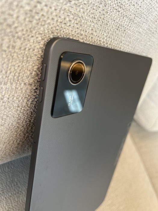 j. NOWY Tablet Lenovo Tab M11 TB330FU 10,95" 8/128GB Wi-Fi + Rysik