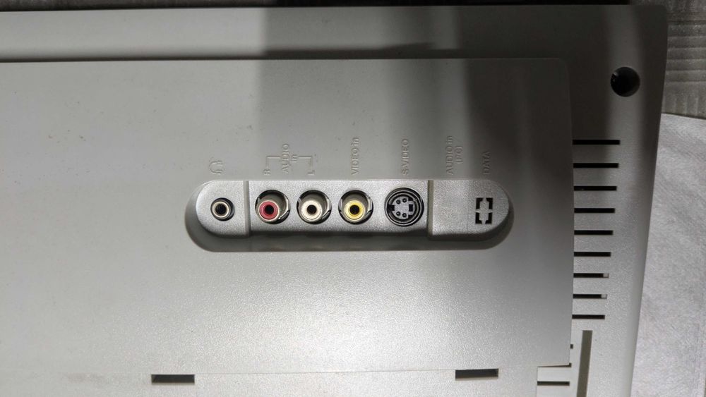 TV Philips LCD 20" – Modelo 20PF8846/12