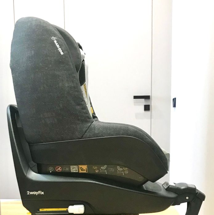 Автокресло Maxi-Cosi Pearl + база  ISOFIX 2WayFix