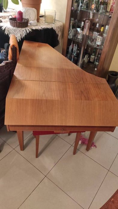 Klawesyn Lindholm sprawny