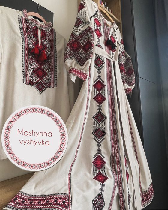 Вишиванки парні/жіноча чоловіча вишиванка/комплект вишивонк/сукня