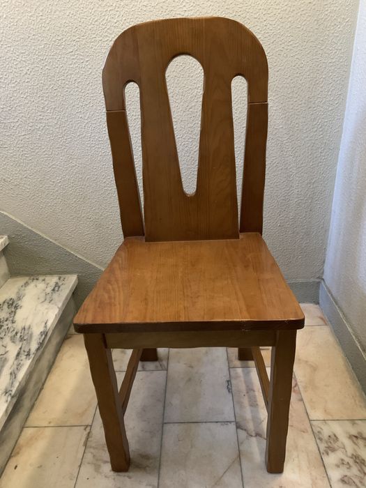 4 Cadeiras em Madeira Maciça