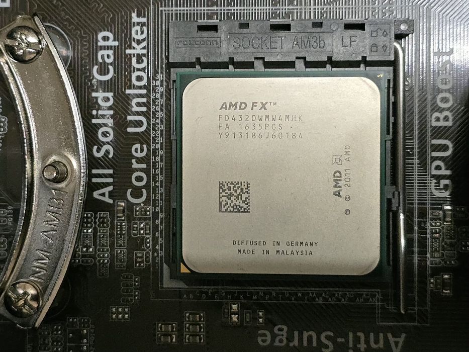 Процесор FX-4320 на сокет AM3+