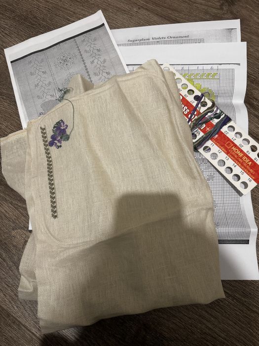 Набір для вишивки від Just Nan “Sugarplum Violets”