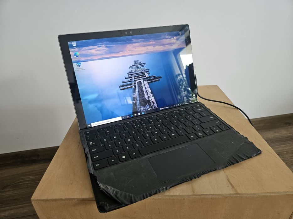 Microsoft Surface PRO 4 i7, 16Gb, 256Gb laptop / tablet sprawny z wadą dotyku