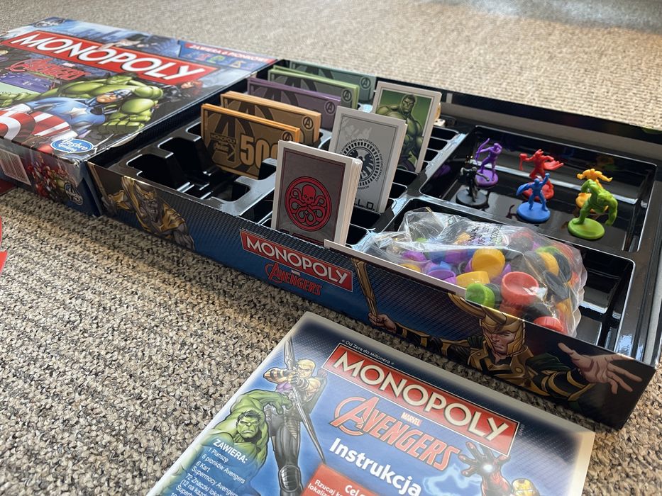 Gra MONOPOLY Avengers w idelanym stanie