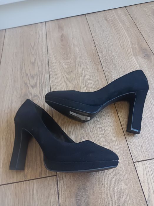 Czarne szpilki New Look