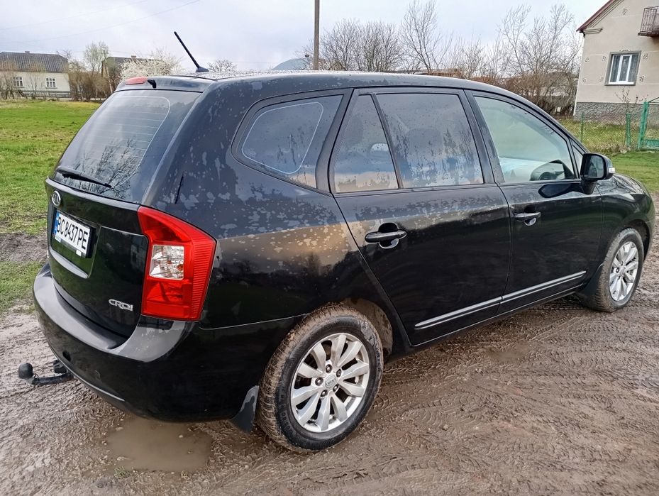 Кіа Каренс 2010р.Омін.