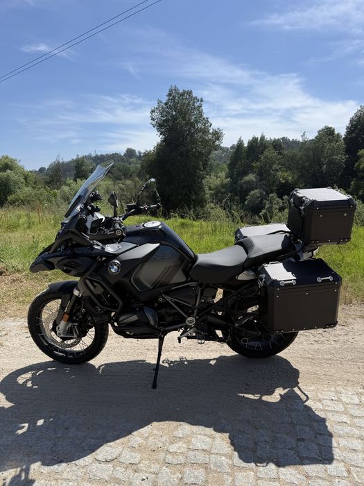 BMW R1250 Adventure Triple Black
