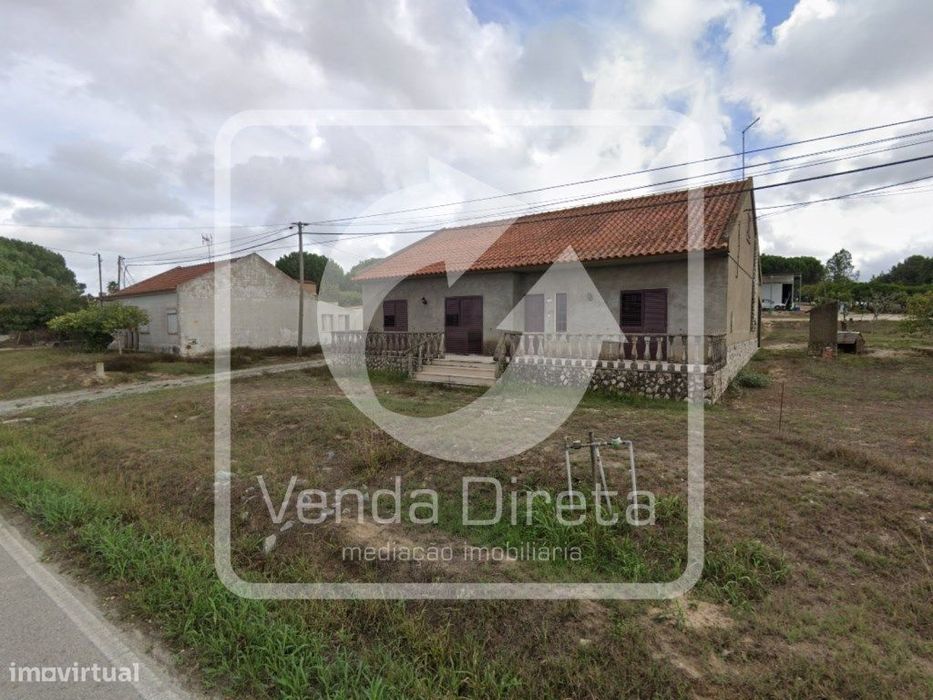 Moradia T3 Isolada | Garagem 720 m² de Terreno | Foros da Afeiteira...