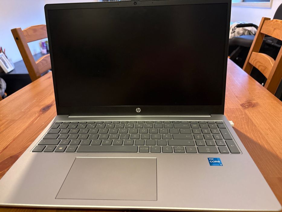 PC Portátil HP 15 - FD0023NP