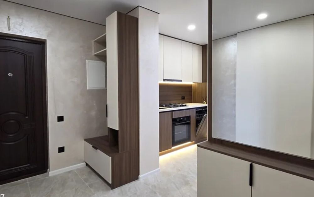 Продаж 3к квартири 75 кв. м на вул. Тролейбусна